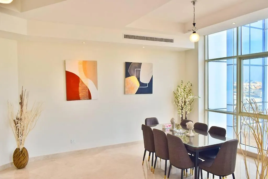 Apartment Chic/Elegant 4 Bedrooms… Jeddah