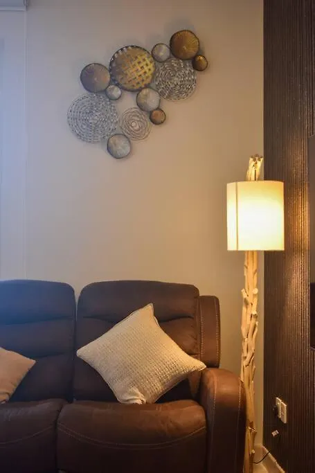 Chic/Elegant 4 Bedrooms… Jeddah Apartment