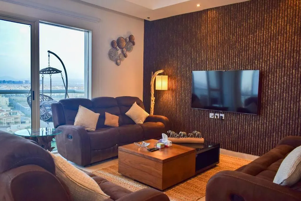 Chic/Elegant 4 Bedrooms… Jeddah Apartment